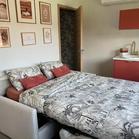 Atelier De Tony Et Marie Homestay *